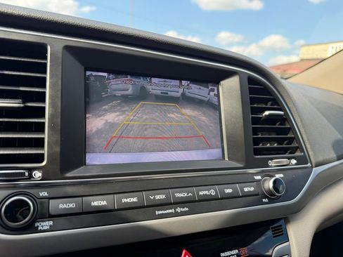 Used 2018 Hyundai Elantra Value Edition FWD image 33