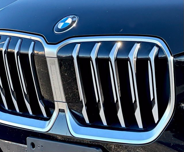 Used 2023 BMW X1 xDrive28i w/ Convenience Package AWD/4WD image 6