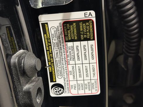 Used 2024 Subaru Crosstrek 2.0i Premium w/ Popular Package #3 image 31