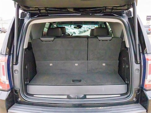 Used 2019 GMC Yukon SLT w/ HD Trailering Package image 11