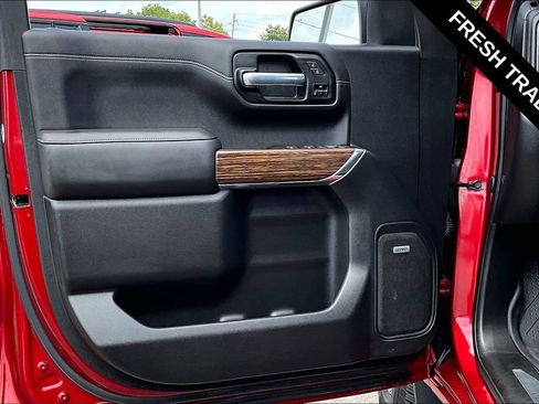 Used 2020 Chevrolet Silverado 1500 High Country w/ Technology Package AWD/4WD image 21