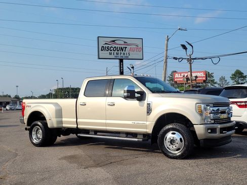 Used 2018 Ford F350 Lariat w/ Lariat Ultimate Package AWD/4WD image 6