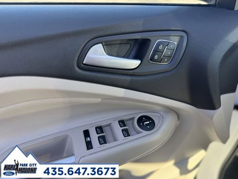 Used 2014 Ford Escape Titanium image 9