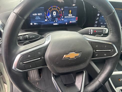 Used 2025 Chevrolet Equinox LT w/ Convenience Package II FWD image 18