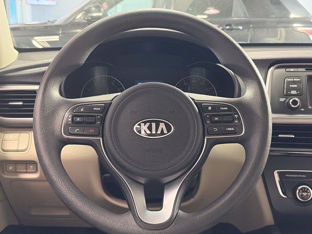 Used 2017 Kia Optima LX FWD image 19