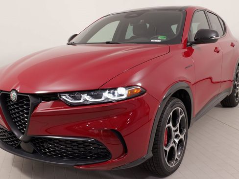 Used 2024 Alfa Romeo Tonale Veloce image 18