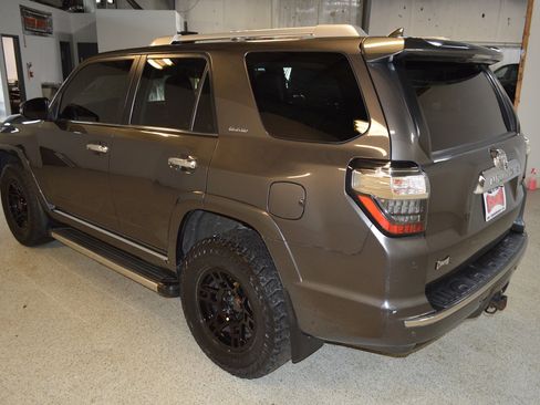 Used 2014 Toyota 4Runner Limited image 5