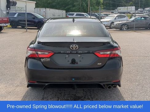 Used 2022 Toyota Camry SE w/ Convenience Package FWD image 12