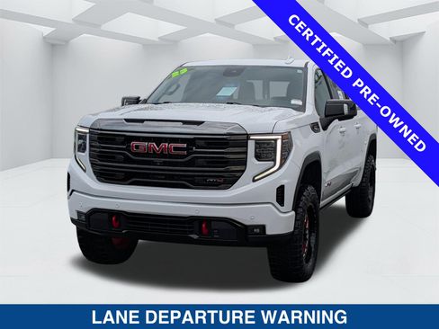 Used 2023 GMC Sierra 1500 AT4 w/ Technology Package AWD/4WD image 8