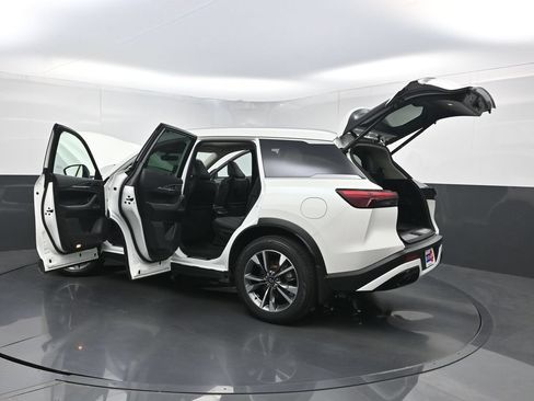 Used 2023 INFINITI QX60 Luxe FWD image 41