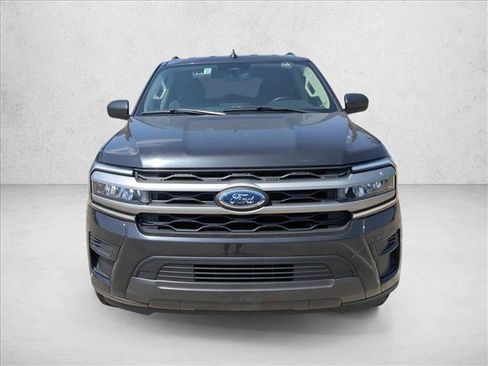 Used 2024 Ford Expedition XLT AWD/4WD image 2