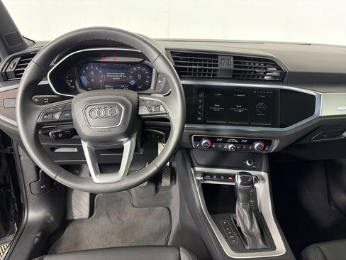 Used 2025 Audi Q3 2.0T Premium AWD/4WD image 3