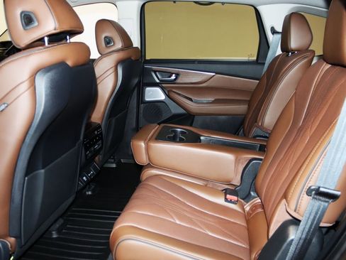Used 2025 Acura MDX SH-AWD w/ Advance Package image 56