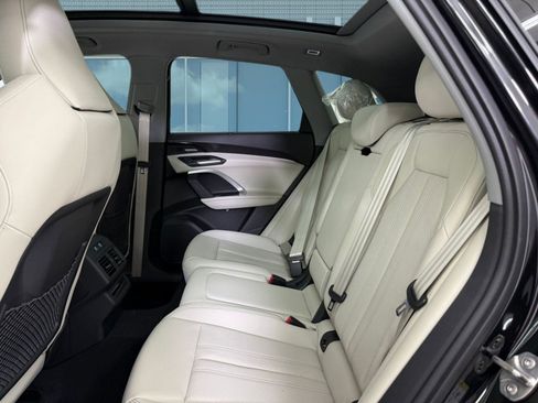 New 2025 Audi Q5 Premium Plus image 15