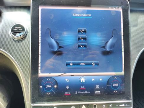 Used 2024 Mercedes-Benz C 300 4MATIC Sedan image 25