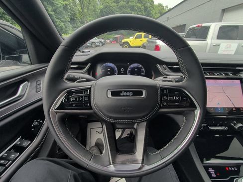 Used 2023 Jeep Grand Cherokee L Overland AWD/4WD image 21