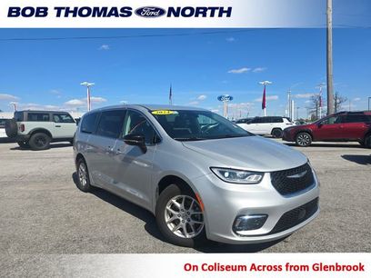 Used 2024 Chrysler Pacifica Touring-L