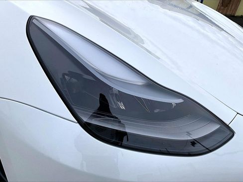 Used 2023 Tesla Model 3 Standard Range image 27