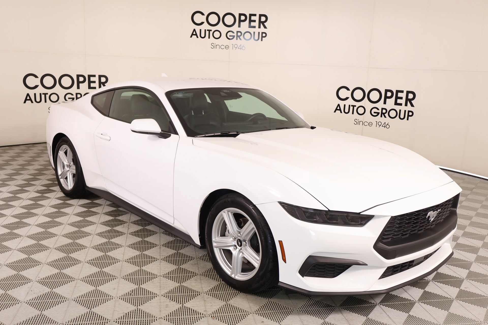 Used 2026 Ford Mustang Premium RWD image 1