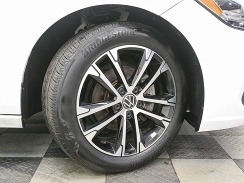 Used 2023 Volkswagen Jetta Sport image 17