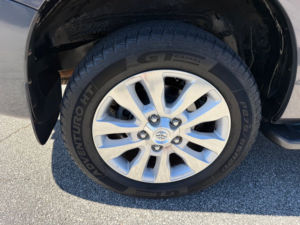 Used 2014 Toyota Sequoia Platinum RWD image 19