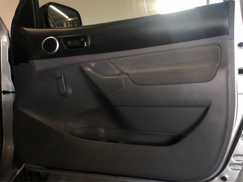 Used 2005 Toyota Tacoma 2WD Regular Cab image 16