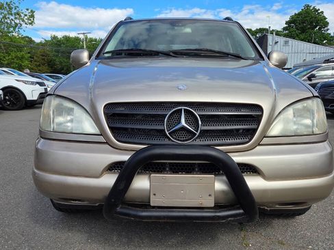 Used 2001 Mercedes-Benz ML 320 4MATIC image 3