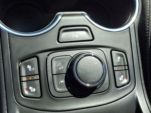 Used 2023 GMC Terrain SLT w/ Infotainment Package II AWD/4WD image 24