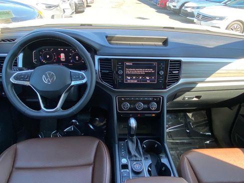 Certified 2023 Volkswagen Atlas SEL image 11