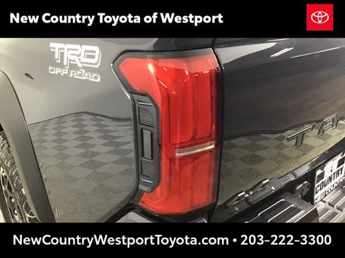 Certified 2024 Toyota Tacoma TRD Off-Road image 21