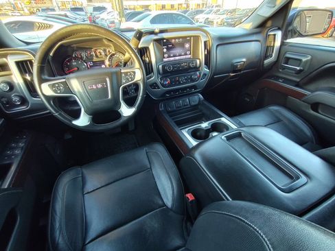 Used 2014 GMC Sierra 1500 SLT w/ SLT Crew Cab Value Package image 31