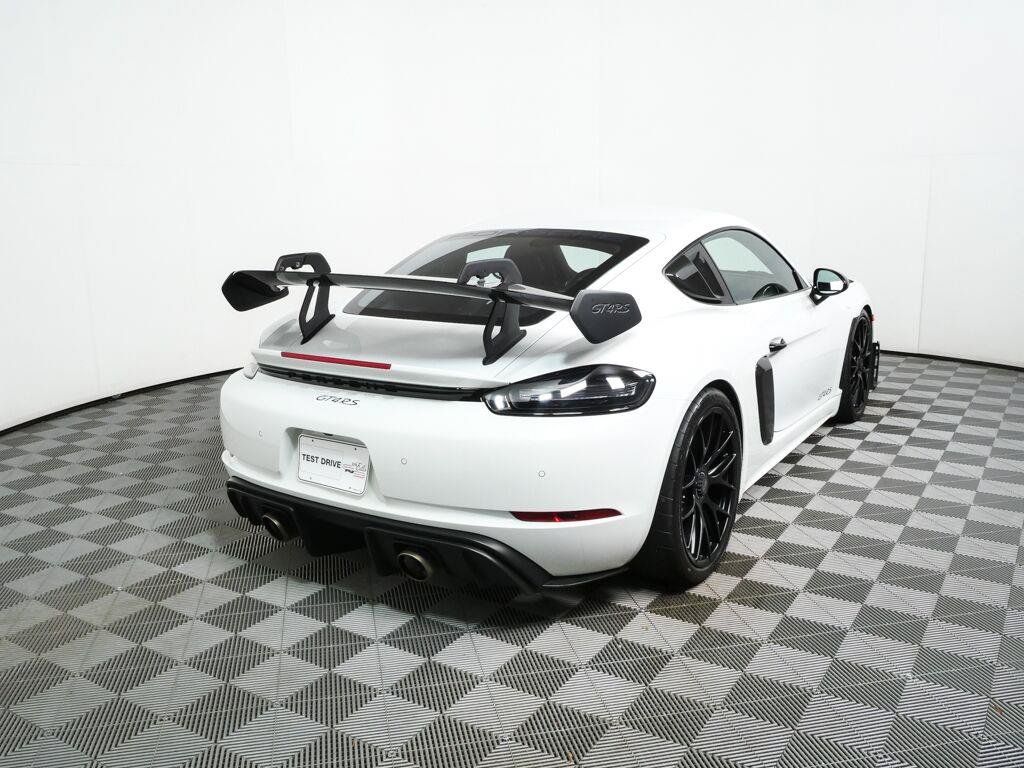 Certified 2025 Porsche 718 Cayman GT4 RS RWD image 25