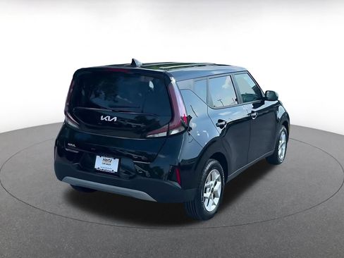 Used 2025 Kia Soul LX w/ LX Technology Package FWD image 14
