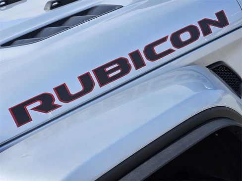 Used 2023 Jeep Wrangler Unlimited Rubicon w/ Xtreme 35 Tire Package image 10