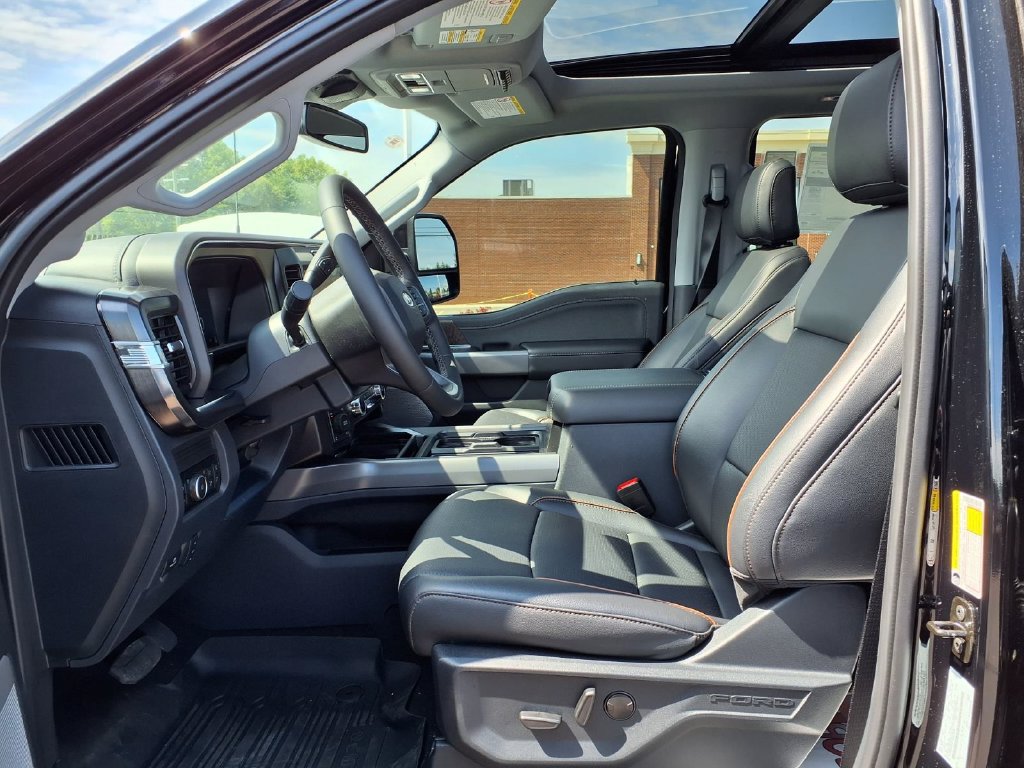 New 2026 Ford F350 Lariat w/ Black Appearance Package AWD/4WD image 16