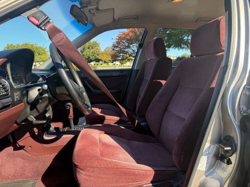 Used 1991 Honda Accord LX image 9