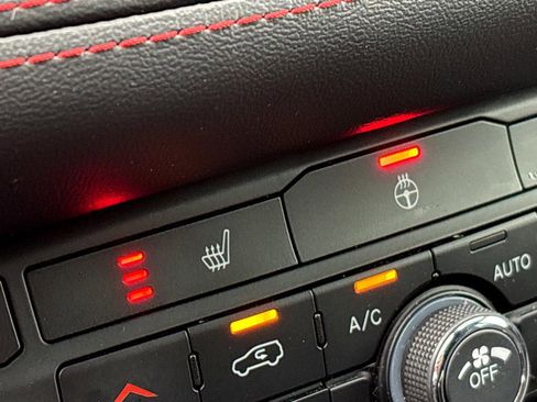 Used 2023 Dodge Durango GT w/ Blacktop Package image 8