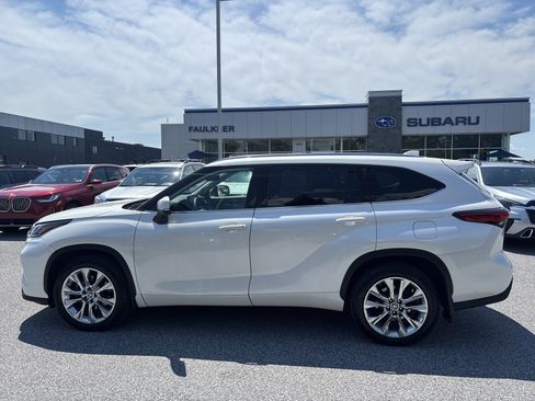 Used 2020 Toyota Highlander Limited AWD/4WD image 23