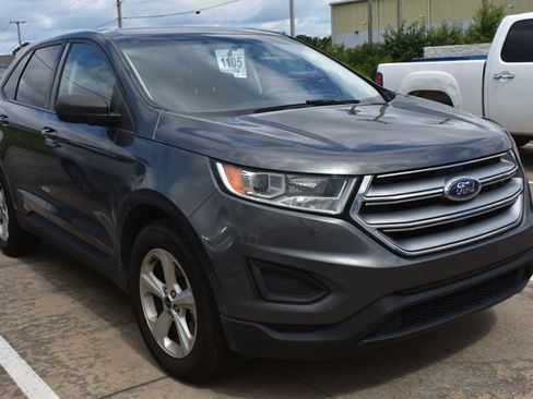 Used 2017 Ford Edge SE AWD/4WD image 3