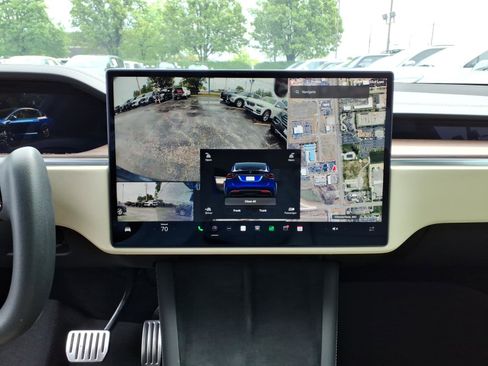 Used 2023 Tesla Model X AWD/4WD image 11