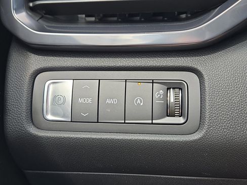 New 2026 GMC Acadia AT4 w/ LPO, Floor Liner Package AWD/4WD image 23