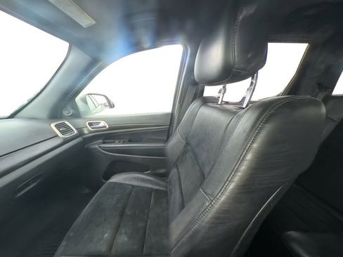 Used 2014 Jeep Grand Cherokee Altitude image 25