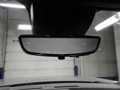 Used 2026 GMC Yukon Denali w/ Denali Reserve Package AWD/4WD image 21