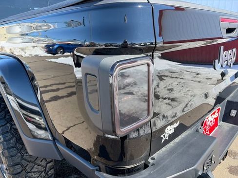 Used 2022 Jeep Gladiator Overland w/ Popular Equipment Package AWD/4WD image 20