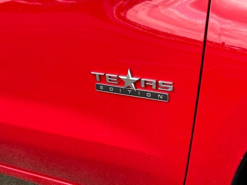 New 2026 Chevrolet Silverado 1500 LT w/ Texas Edition Plus RWD image 9