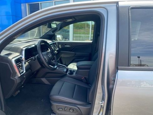 Used 2024 GMC Canyon Elevation w/ Convenience Package AWD/4WD image 8