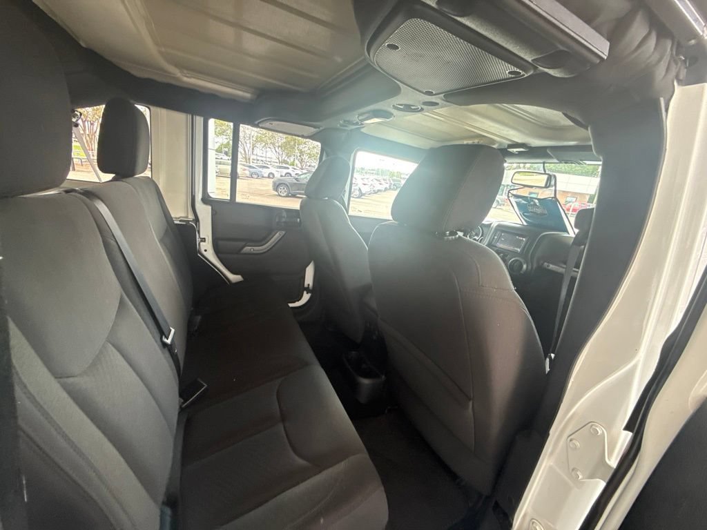Used 2018 Jeep Wrangler Unlimited Sport S AWD/4WD image 37