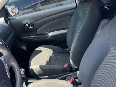 Used 2016 Nissan Versa SV FWD image 7