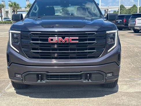 Used 2023 GMC Sierra 1500 Elevation AWD/4WD image 3