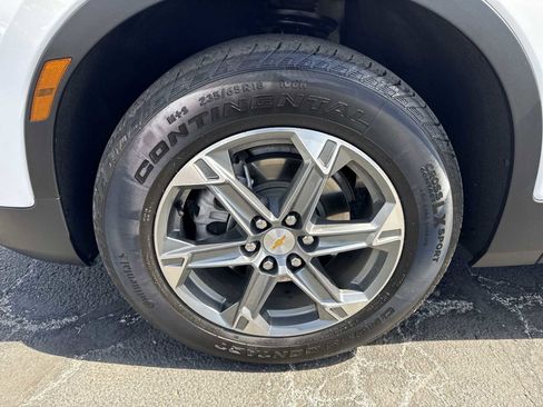 Certified 2025 Chevrolet Blazer LT FWD image 18